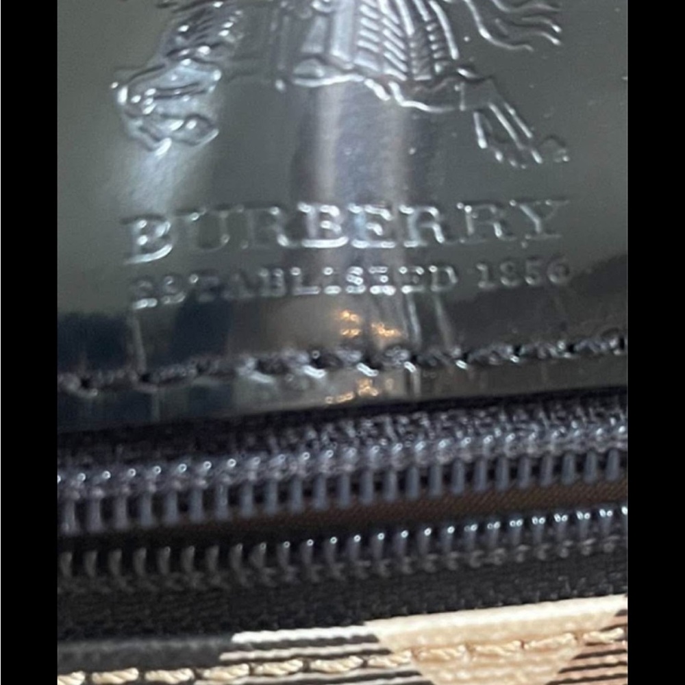Burberry Tan/Black/Red Plaid CanvasTote Black Patent Leather Silver9.5”x9.5”x5” - Picture 16 of 17